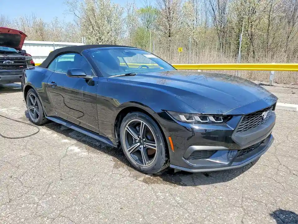 1FAGP8UH7S5103324 2025 FORD MUSTANG-3
