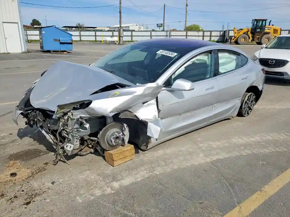 5YJ3E1EA2JF006987 2018 TESLA MODEL 3-0