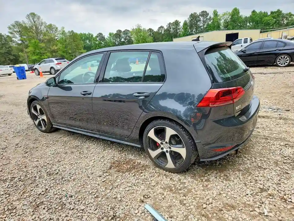 3VW4T7AU6GM038937 2016 VOLKSWAGEN GTI-1
