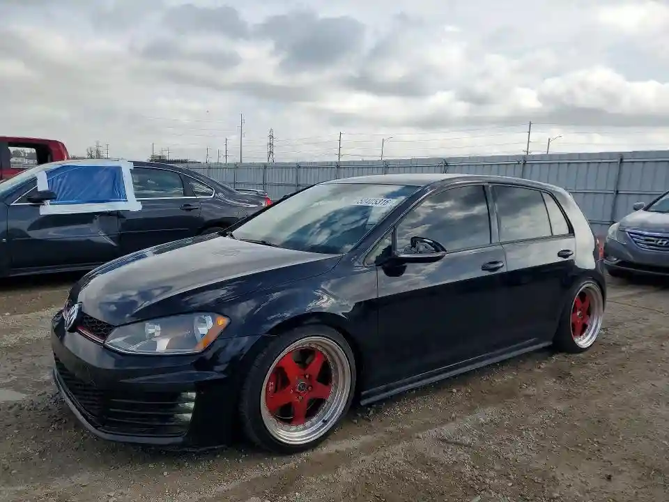 3VW4T7AUXFM083989 2015 VOLKSWAGEN GTI-0