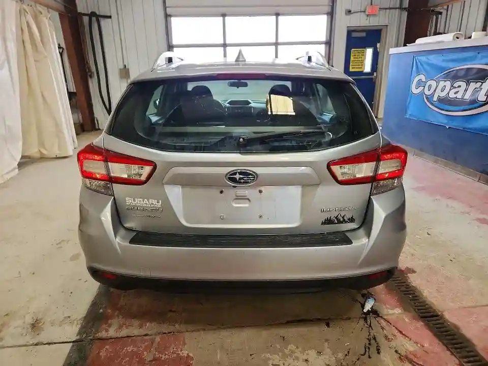 4S3GTAB65J3715045 2018 SUBARU IMPREZA-5