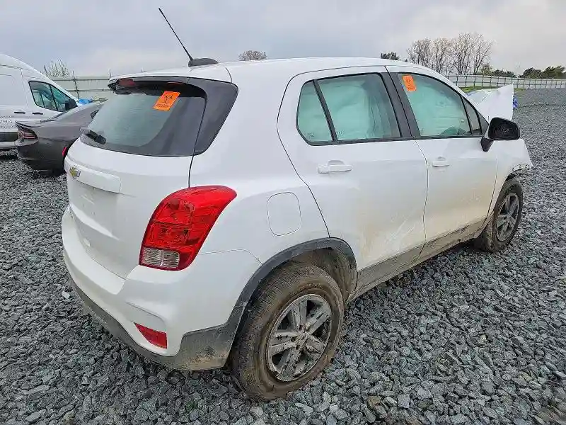 KL7CJNSB5LB066006 2020 CHEVROLET TRAX-3