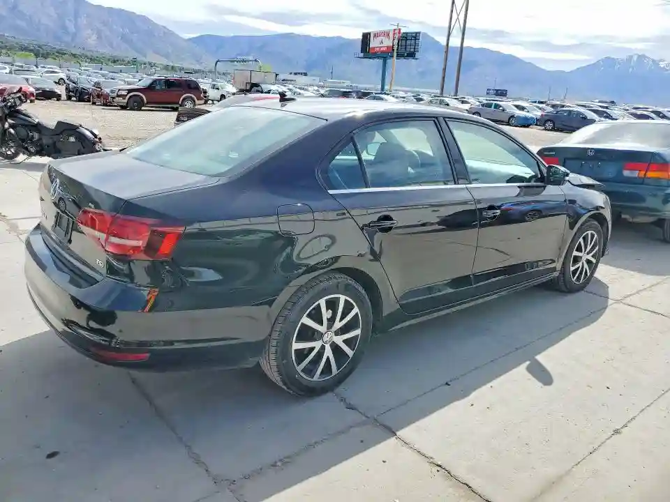 3VWB67AJXHM398136 2017 VOLKSWAGEN JETTA-2
