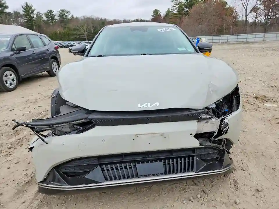 KNDC3DLC6R5163835 2024 KIA ALL OTHER-4