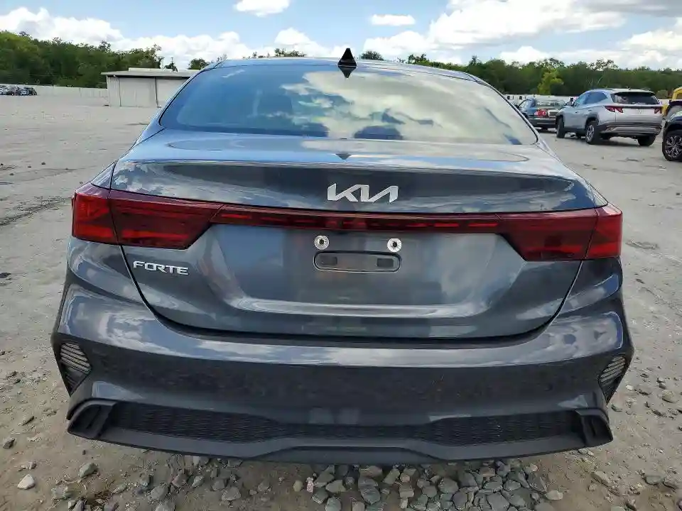 3KPF24AD6NE472036 2022 KIA FORTE LXS-5