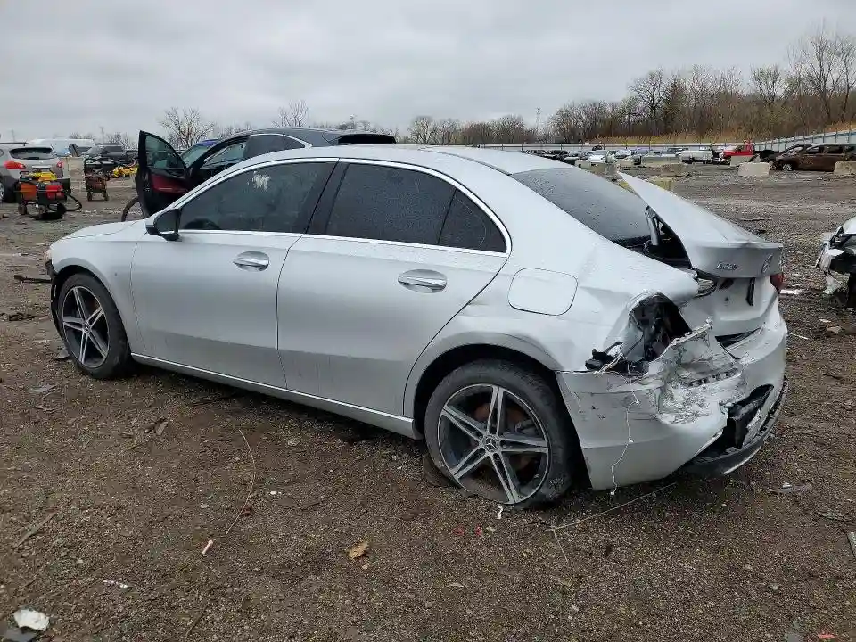 W1K3G4FB2LJ213786 2020 MERCEDES-BENZ A-CLASS-1