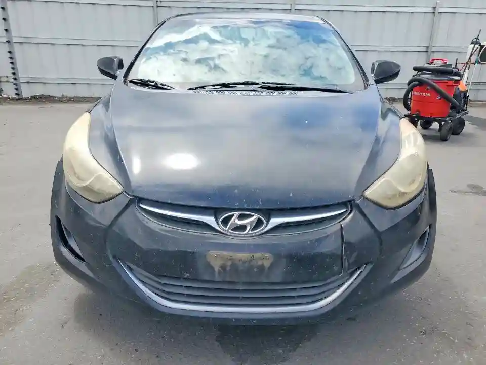 5NPDH4AE4BH000505 2011 HYUNDAI ELANTRA-4