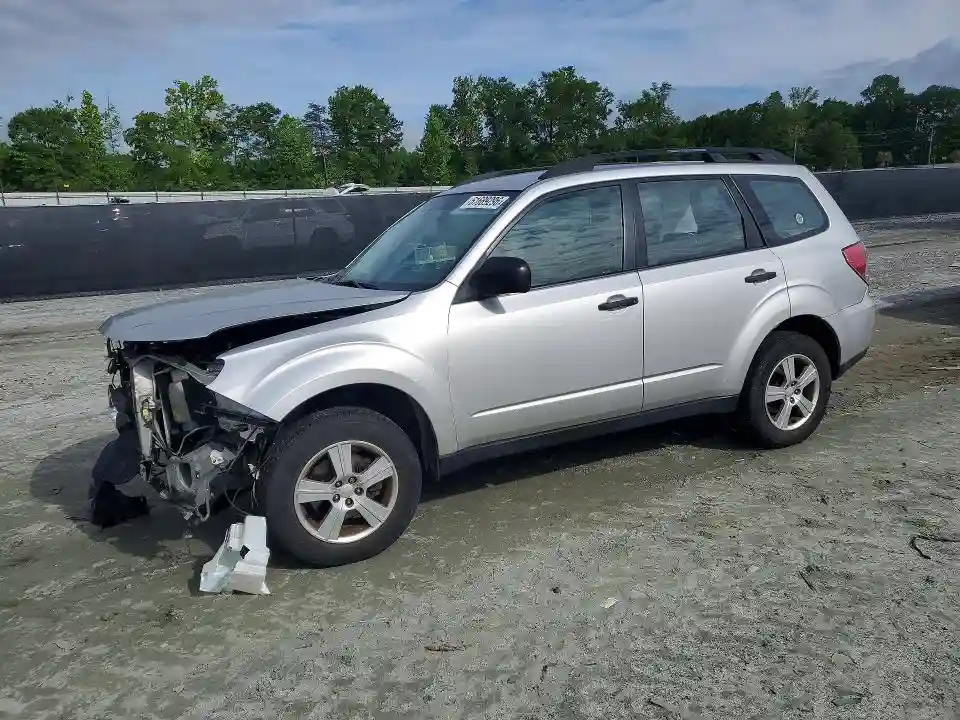 JF2SHBBC1BH700586 2011 SUBARU FORESTER-0