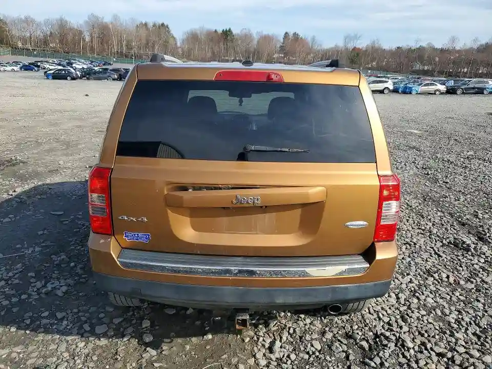 1J4NF4GB7BD173197 2011 JEEP PATRIOT-5