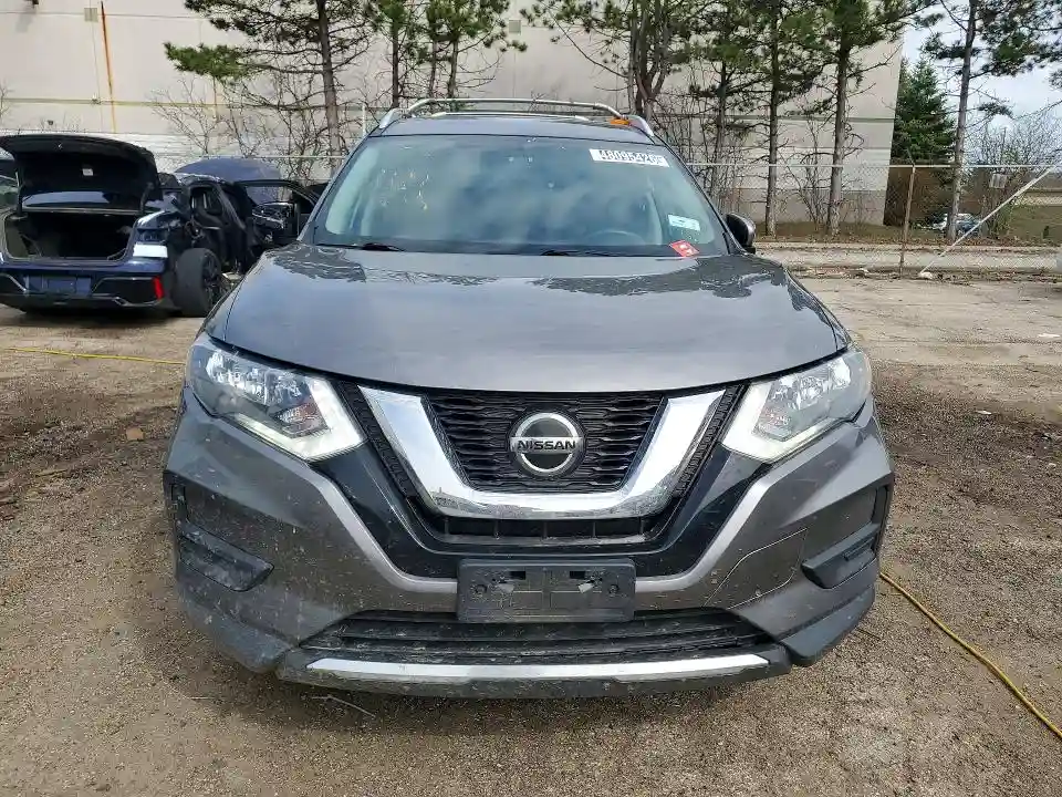KNMAT2MV9JP556278 2018 NISSAN ROGUE-4