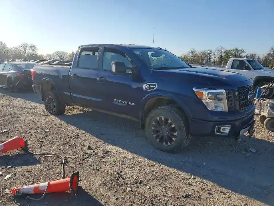 1N6BA1F45JN528432 2018 NISSAN TITAN-3