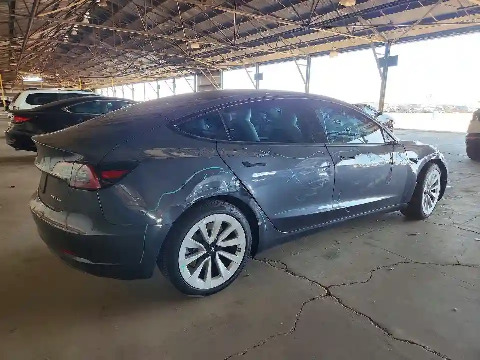5YJ3E1EB2PF661541 2023 TESLA MODEL 3-2