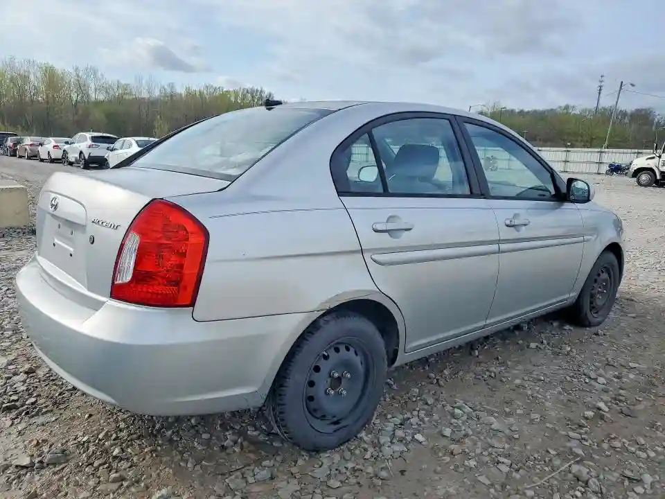 KMHCN4AC0BU606551 2011 HYUNDAI ACCENT-2