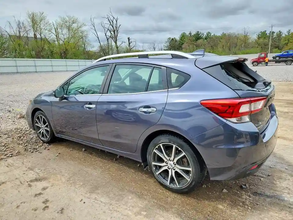 4S3GTAT67H3754499 2017 SUBARU IMPREZA-1