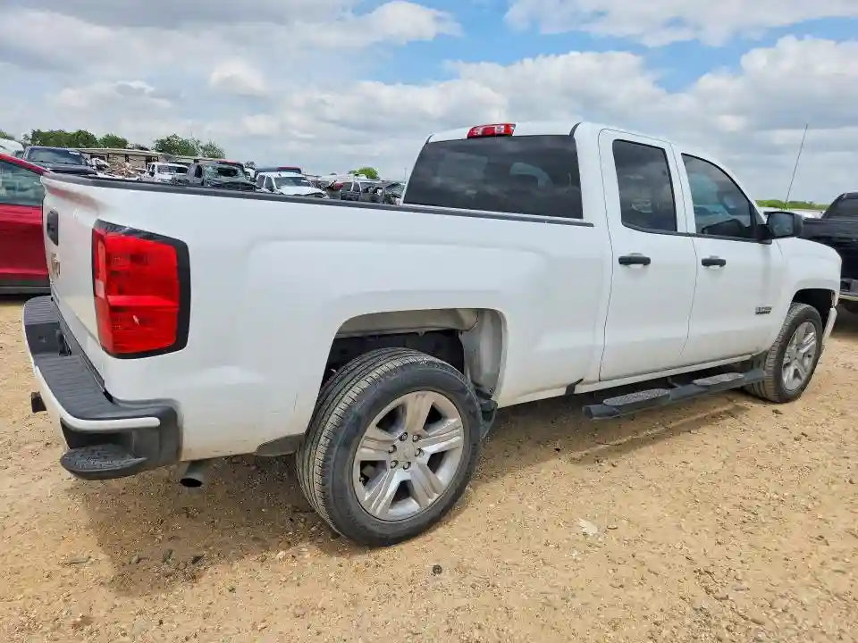 1GCRCPEH9JZ322395 2018 CHEVROLET ALL MODELS-2