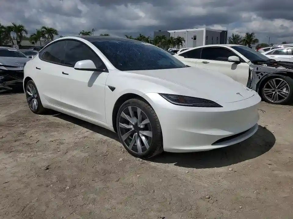 5YJ3E1EA1RF830197 2024 TESLA MODEL 3-3