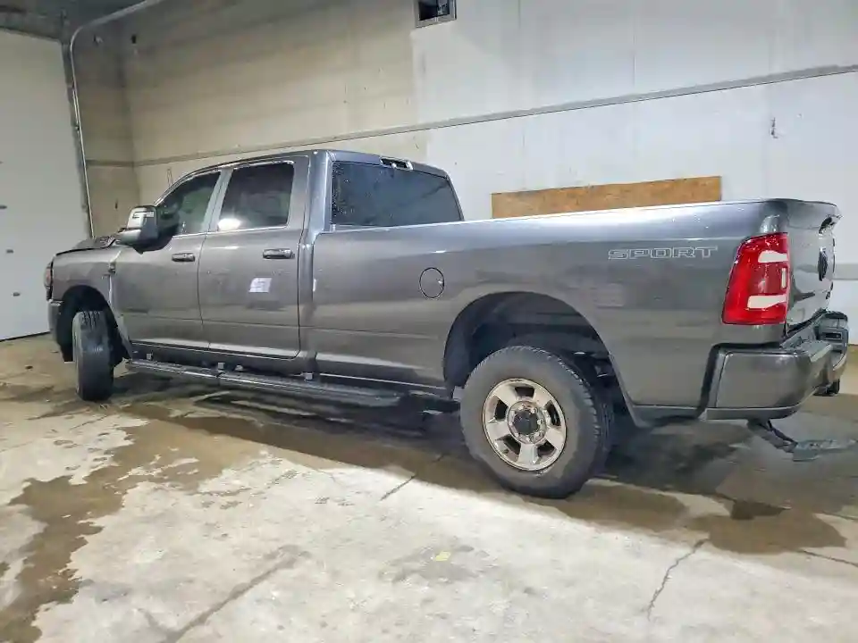 3C63R3HL1PG660497 2023 RAM 3500-1
