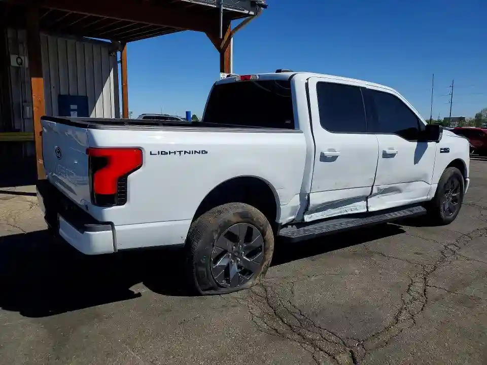 1FT6W3L72SWG02305 2025 FORD F150-4