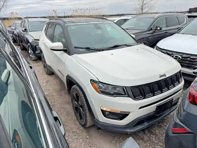 3C4NJCBB0JT318823 2018 JEEP COMPASS-0