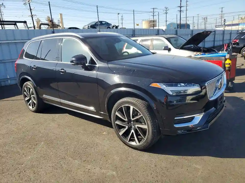 YV4062JE8S1321542 2025 VOLVO XC90 PLUS-3