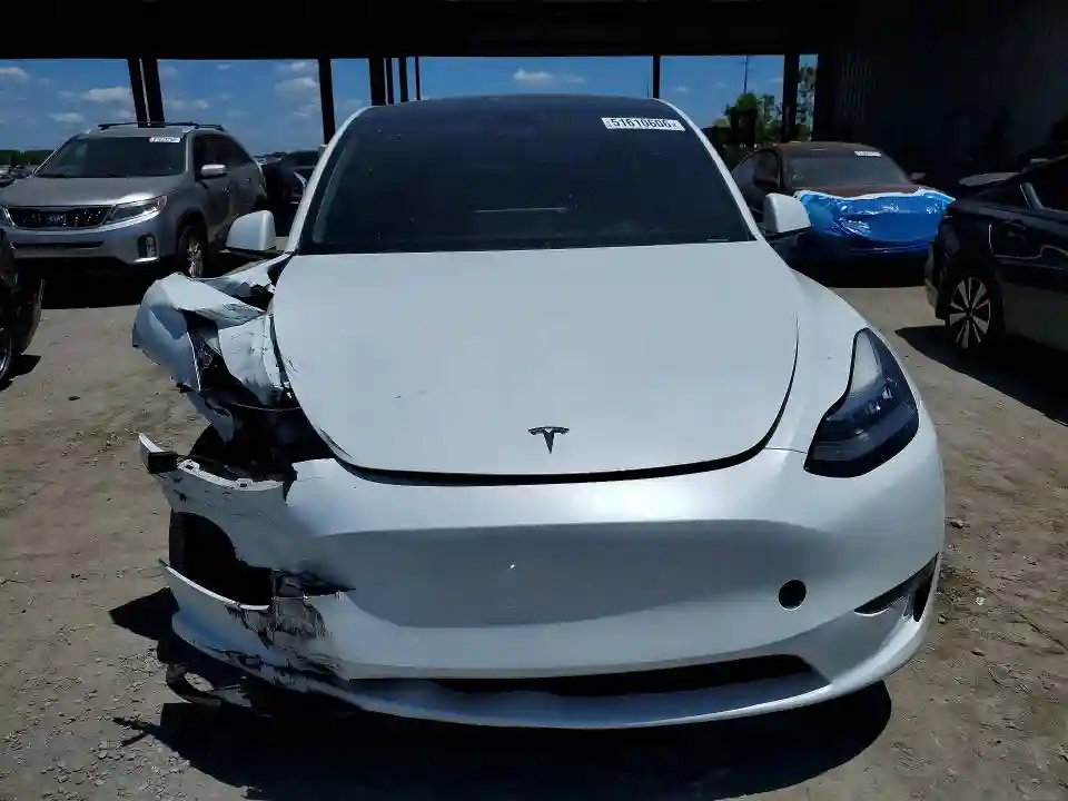 7SAYGDEE0PA070832 2023 TESLA MODEL Y-4