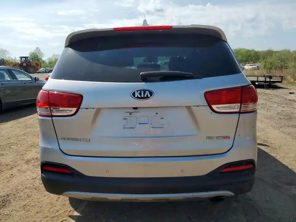 5XYPHDA16GG020313 2016 KIA SORENTO-5