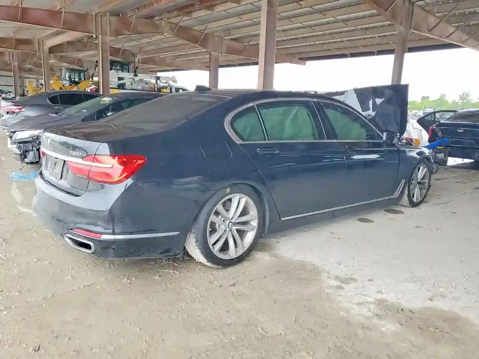 WBA7F0C52KGM24680 2019 BMW 7 SERIES-2