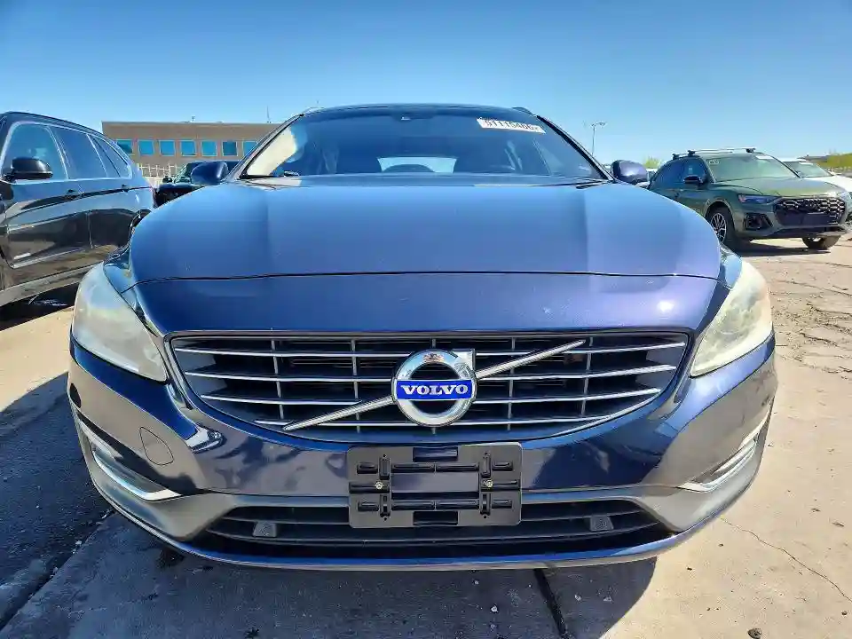 YV1612SK0F1228837 2015 VOLVO V60-4