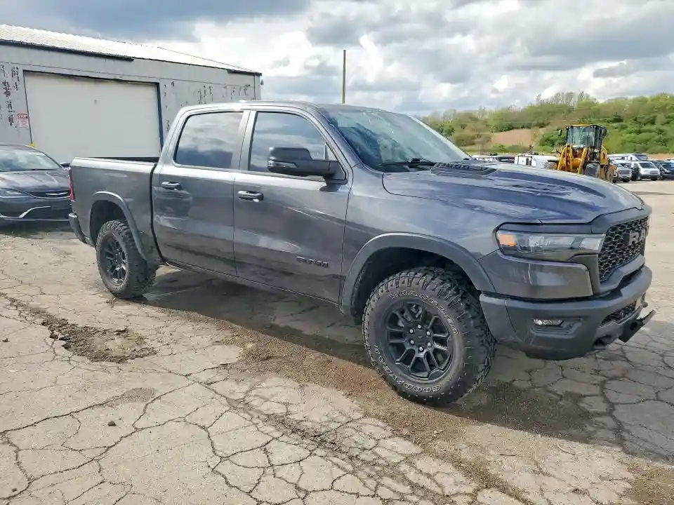 1C6SRFLP6SN648692 2025 RAM 1500-3