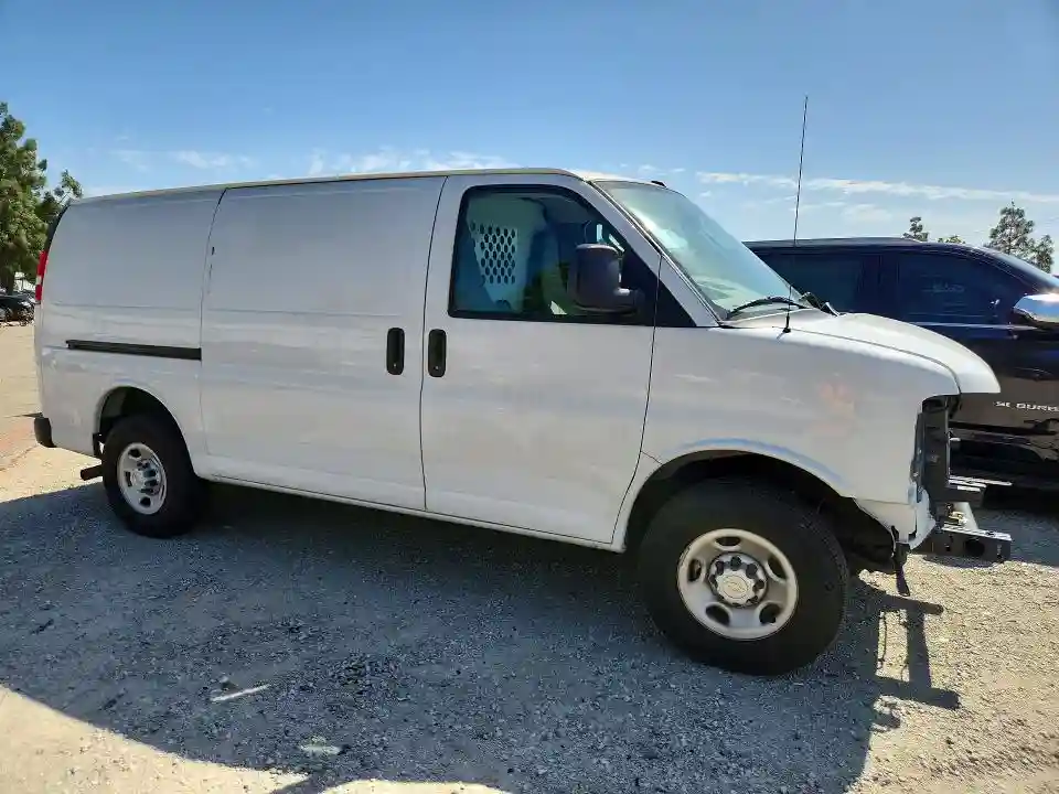 1GCWGAFP9R1247024 2024 CHEVROLET EXPRESS-3