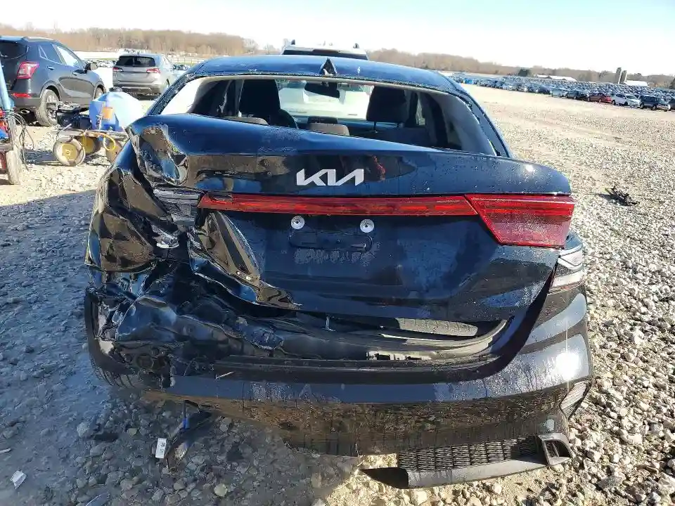 3KPF24AD7PE622688 2023 KIA FORTE-5
