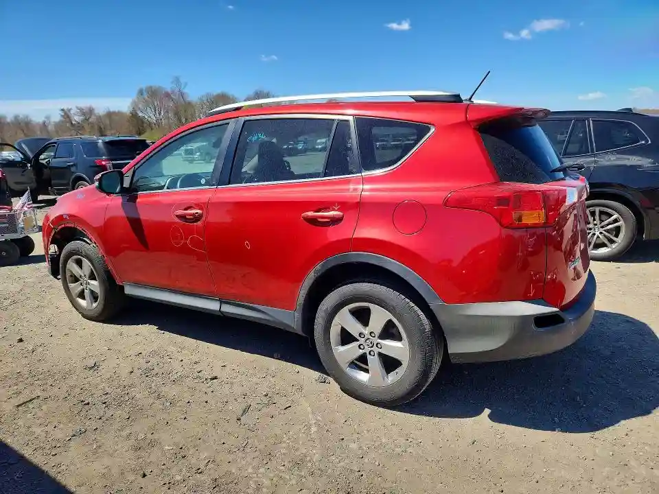 2T3RFREV2FW383295 2015 TOYOTA RAV4-1