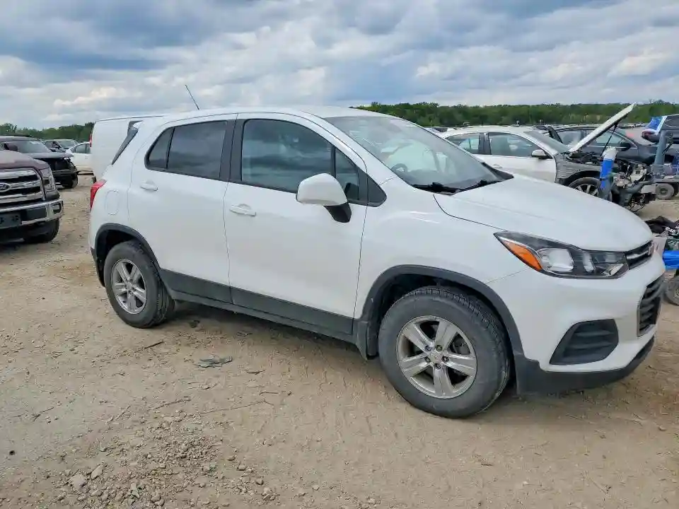 KL7CJNSB8LB065268 2020 CHEVROLET TRAX-3