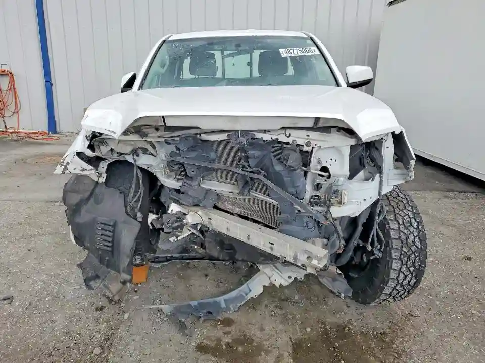 5TFSX5EN2HX050729 2017 TOYOTA TACOMA-4