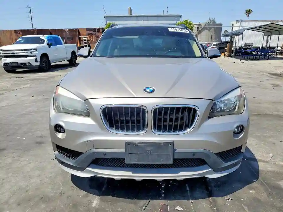 WBAVM1C51FV314918 2015 BMW X1-4