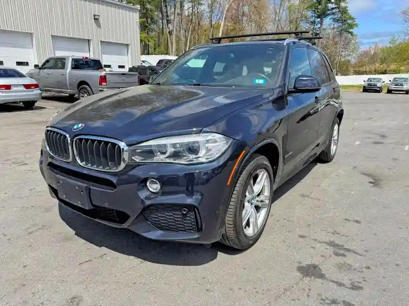 5UXKR0C56J0X92077 2018 BMW X5-0
