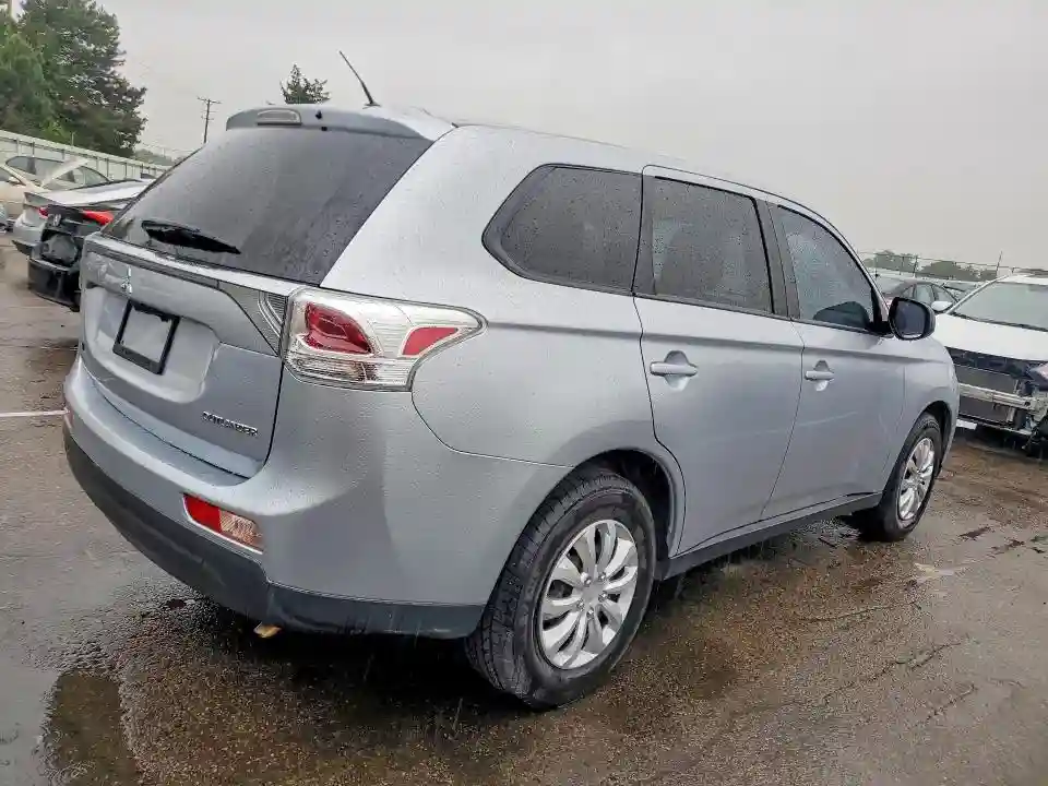 JA4AD2A37EZ001060 2014 MITSUBISHI OUTLANDER-2