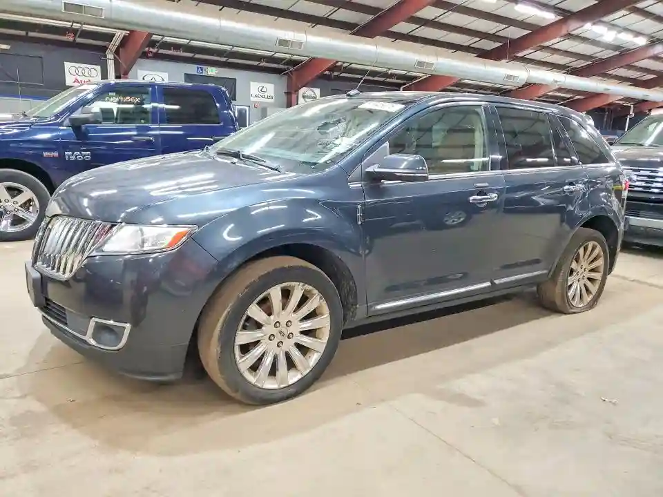 2LMDJ8JK6DBL36298 2013 LINCOLN TOWNHOUSE MKX-0