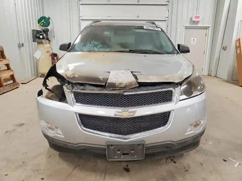 1GNKRFED4BJ355223 2011 CHEVROLET TRAVERSE-4