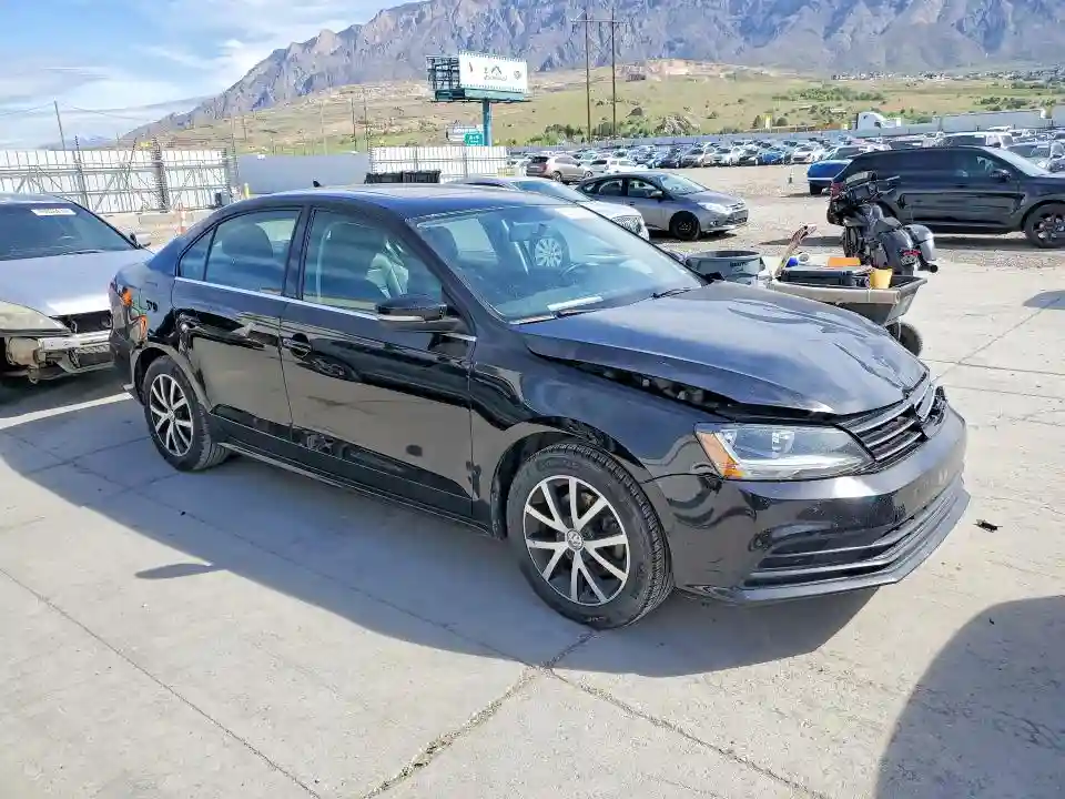 3VWB67AJXHM398136 2017 VOLKSWAGEN JETTA-3