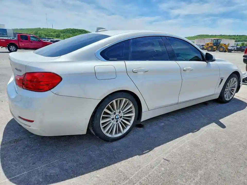 WBA4A5C59FD410359 2015 BMW 4 SERIES-2
