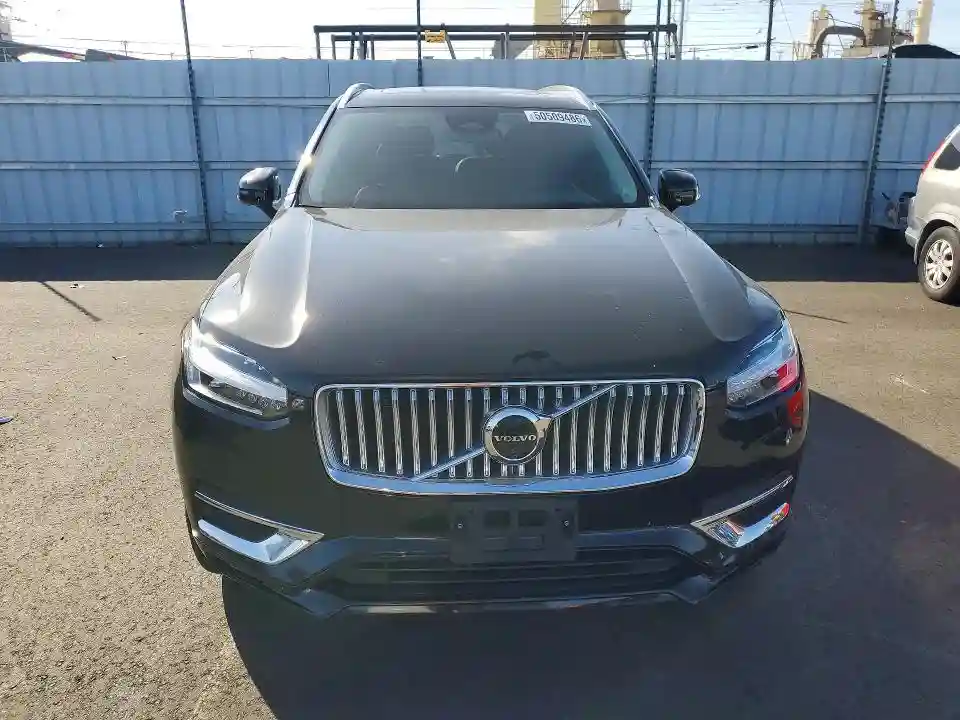 YV4062JE8S1321542 2025 VOLVO XC90 PLUS-4