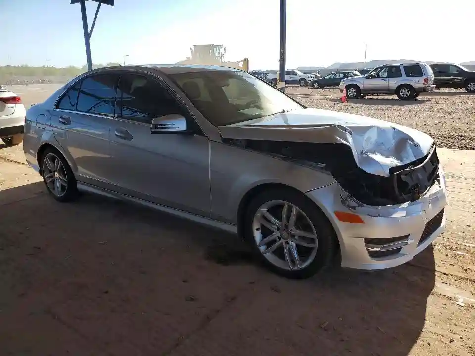 WDDGF8AB7DG121025 2013 MERCEDES-BENZ C-CLASS-3