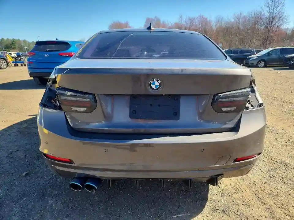 WBA3B5C51FF960555 2015 BMW 3 SERIES-5