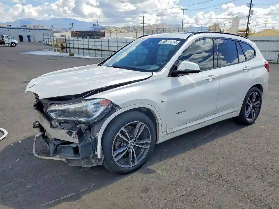 WBXHT3C39H5F78376 2017 BMW X1-0