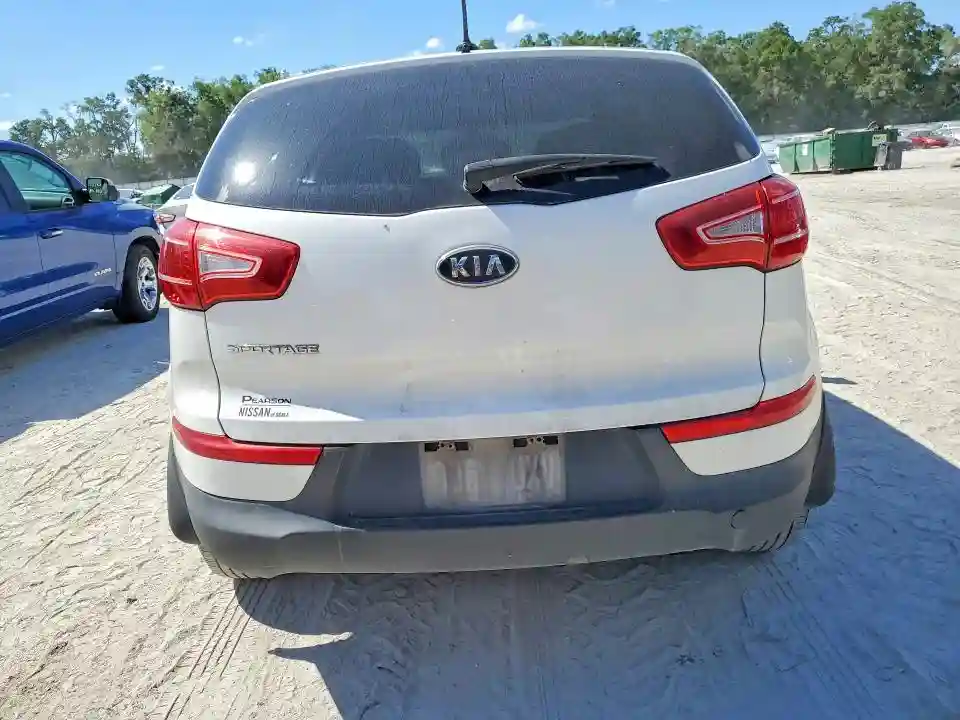 KNDPBCA29B7142366 2011 KIA SPORTAGE-5