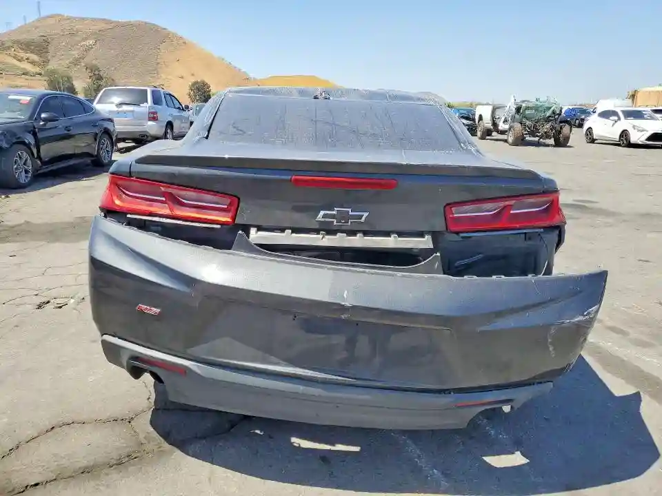 1G1FB1RS3J0175299 2018 CHEVROLET CAMARO-5