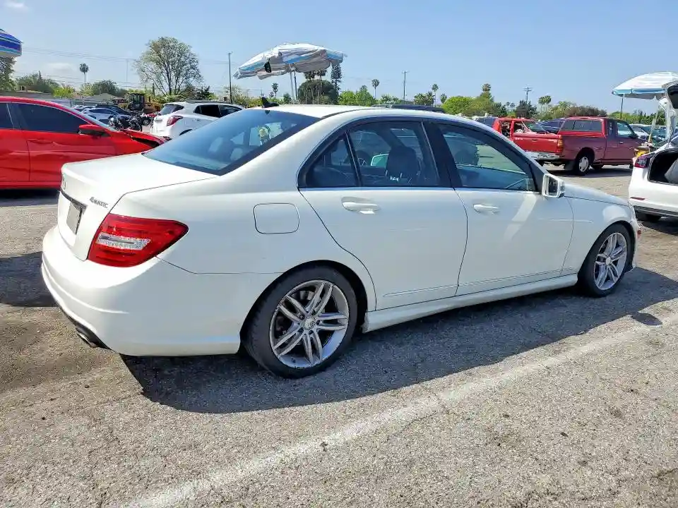 WDDGF8BB7CR209185 2012 MERCEDES BENZ C-CLASS-2