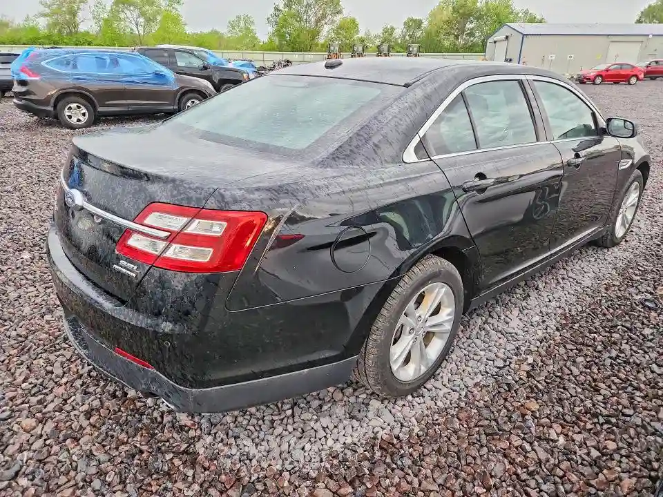 1FAHP2E8XHG116937 2017 FORD TAURUS-2