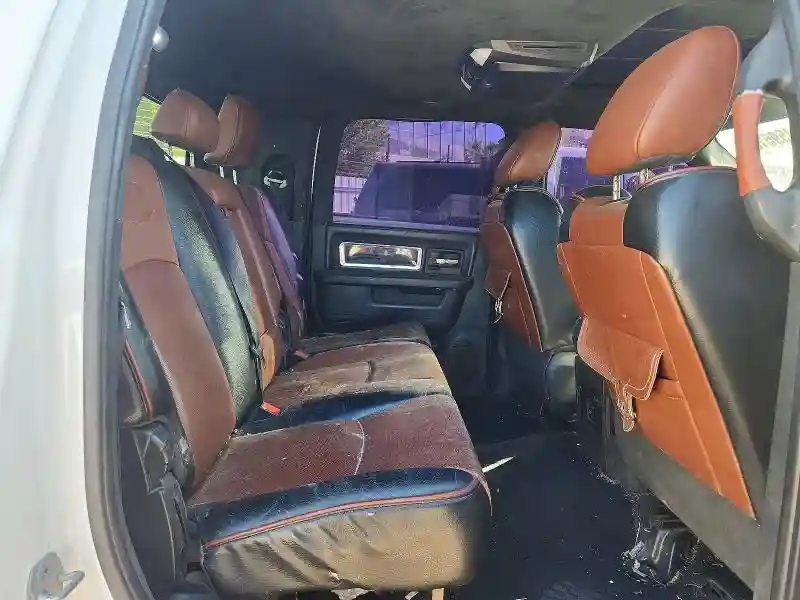 3D73Y4HL2BG635933 2011 DODGE RAM 3500-5